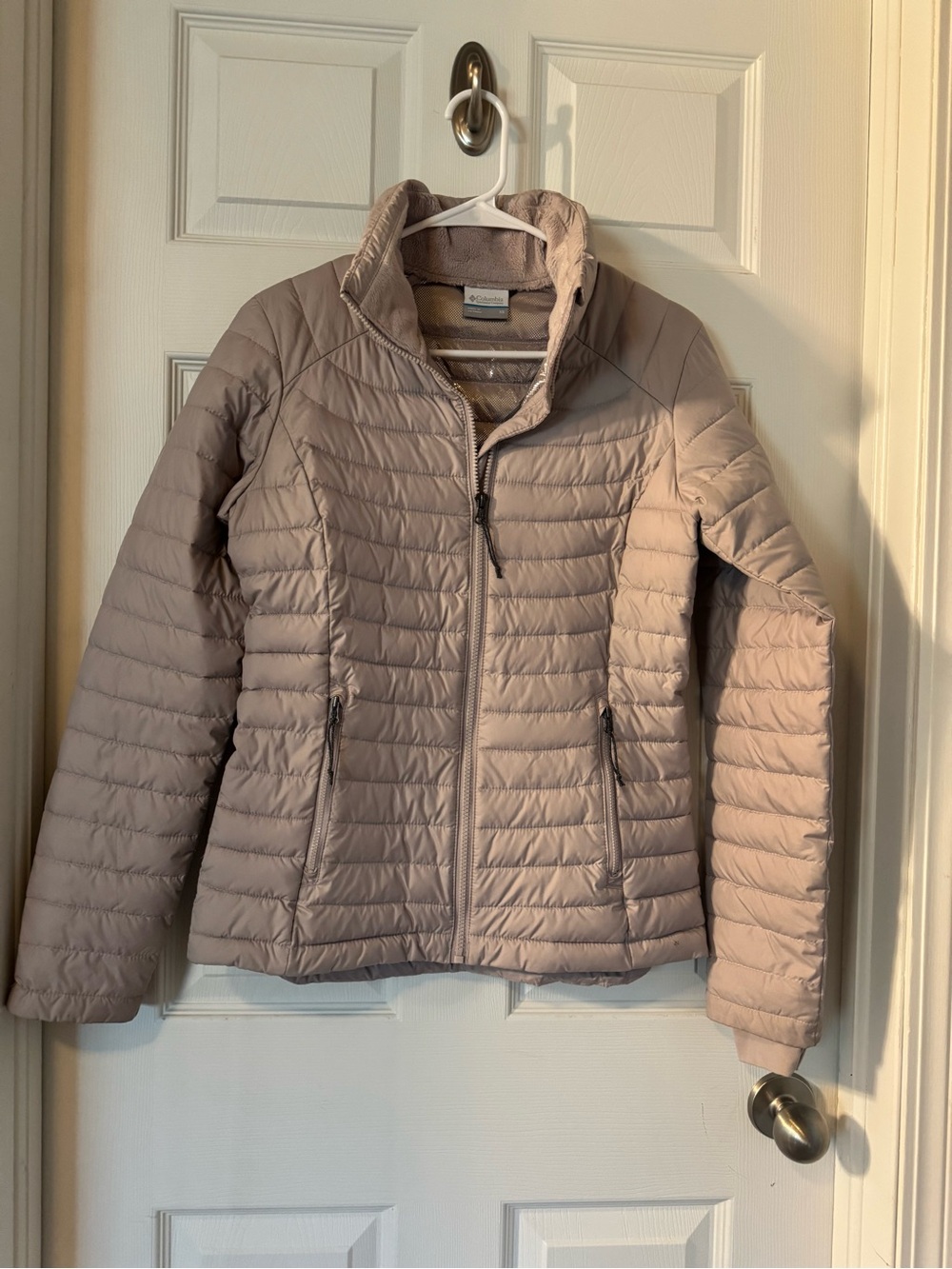 Columbia Women's Light Puffer Jacket in Taupe